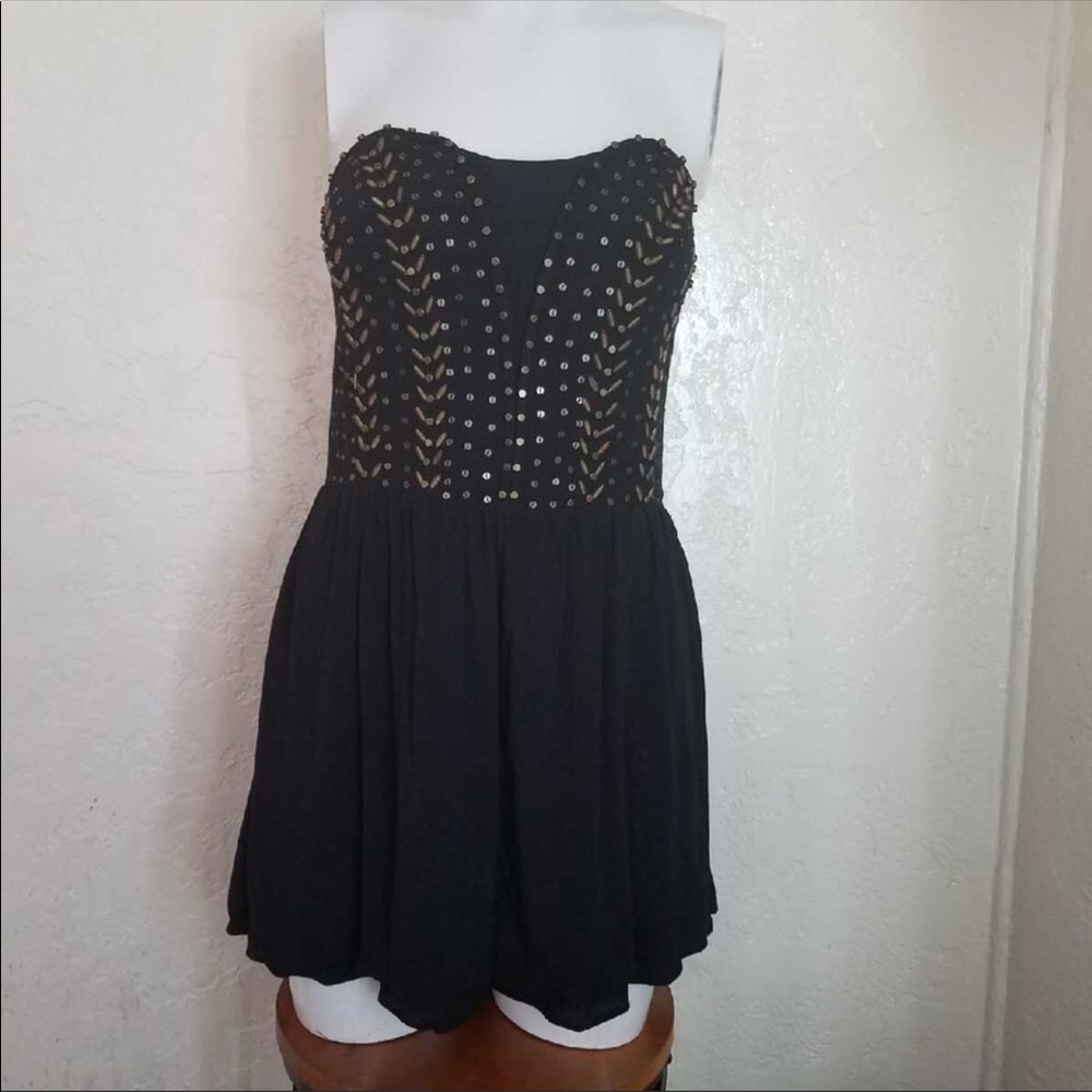 S.Y.L.K BLACK ROMPER SIZE M